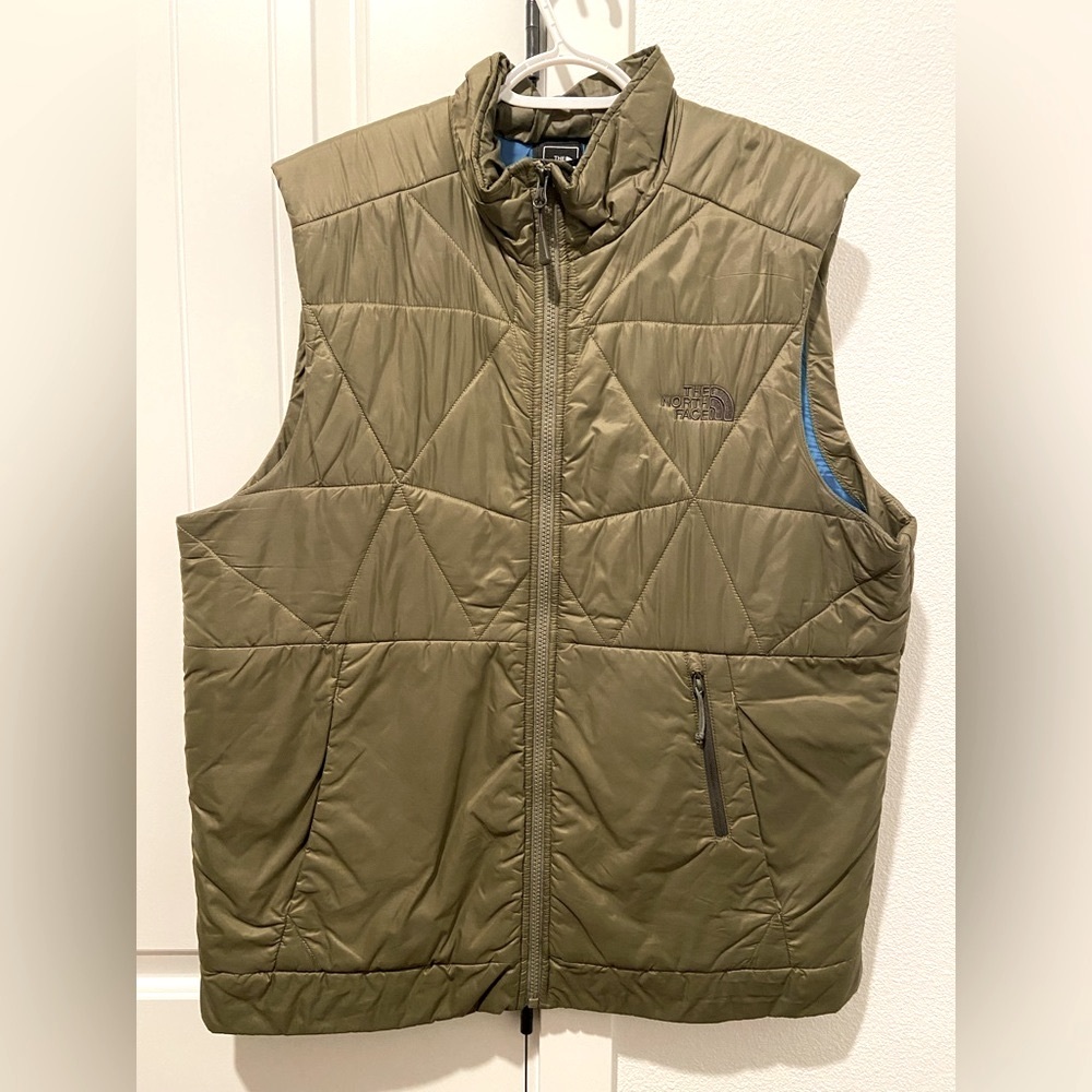 Men’s northface vest